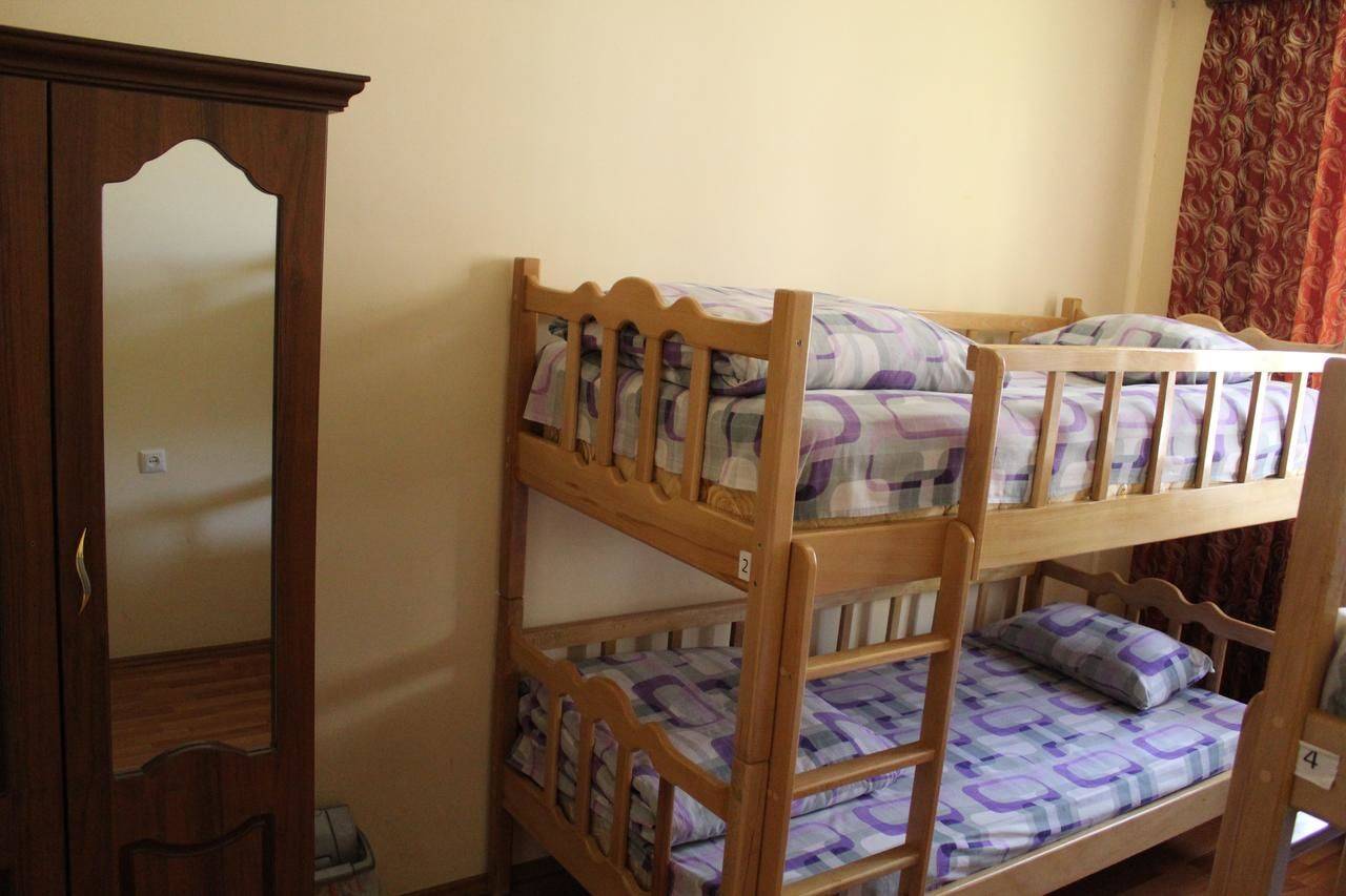 Фотографии номера Кровать в общем номере для женщин с 4 кроватями в  Arm Hostel Ереван